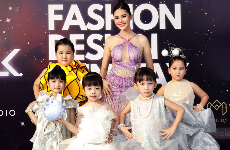 Hoa hậu Kim Nguyên cùng các thiên thần nhỏ khiến khán giả vô cùng yêu thích