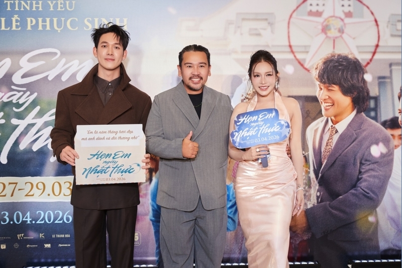 ĐẠO DIỄN LÊ THIỆN VIỄN XÚC ĐỘNG TRONG NGÀY RA MẮT PHIM MỚI